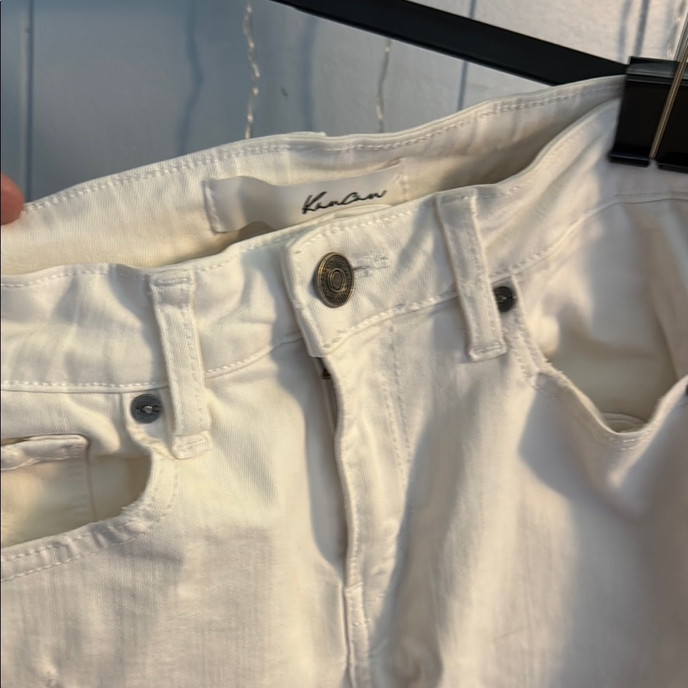 KanCan White skinny distressed jeans like new. Size 3/25